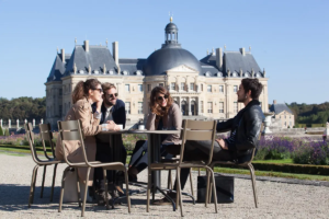 Du mobilier historique Edmond & Fils à Vaux-le-Vicomte-1